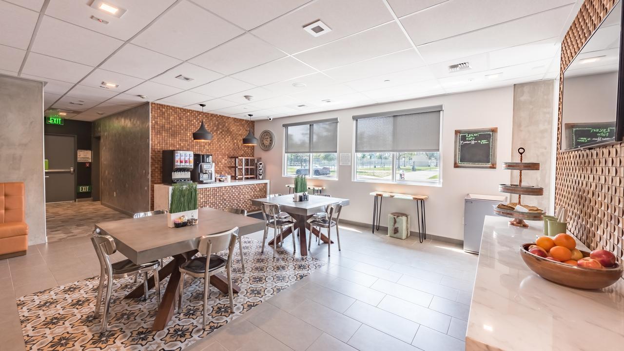 Hotel Lexen - North Hollywood Near Universal 3*